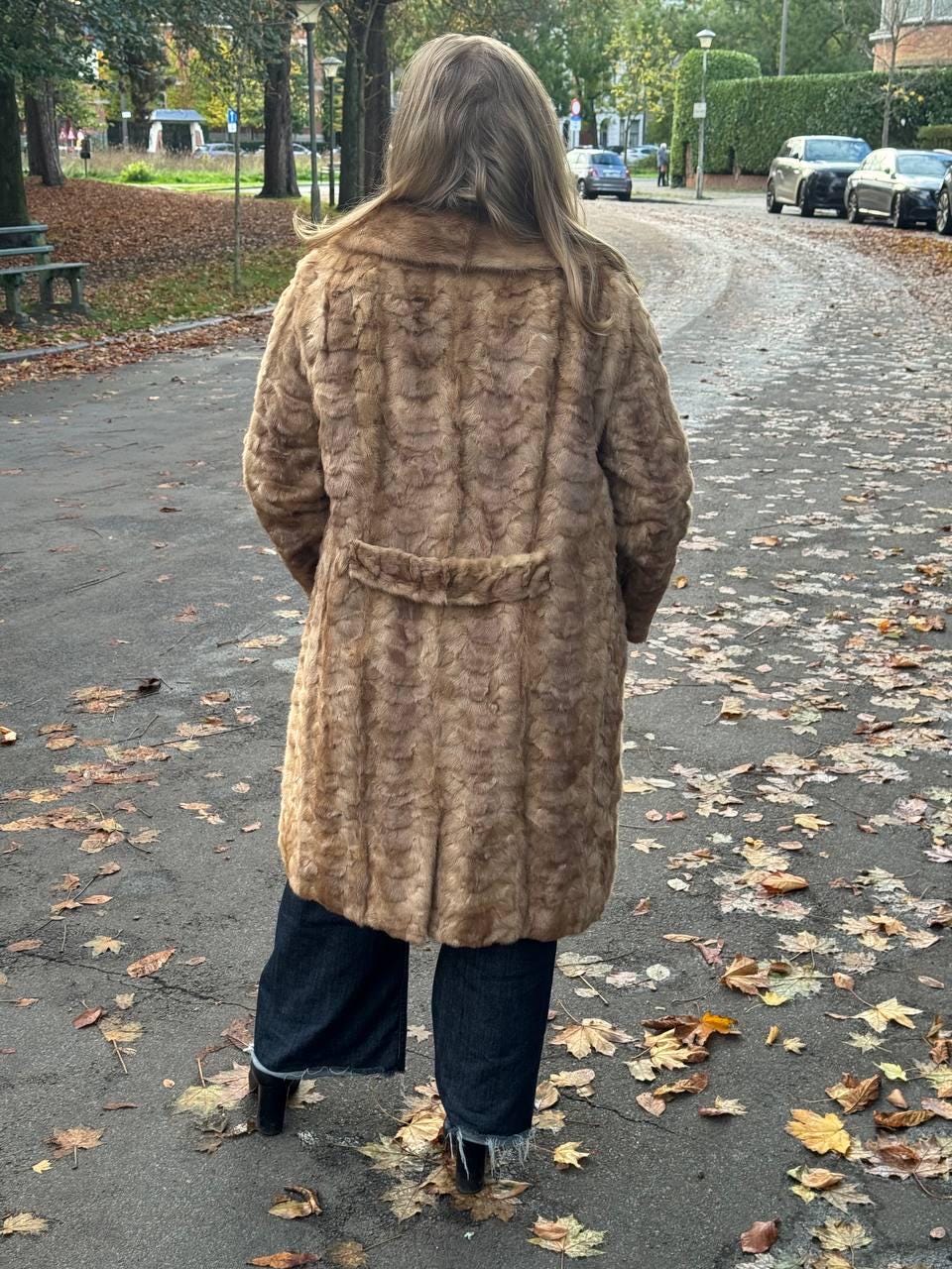 Long Beige Mink Fur Coat - L-XL