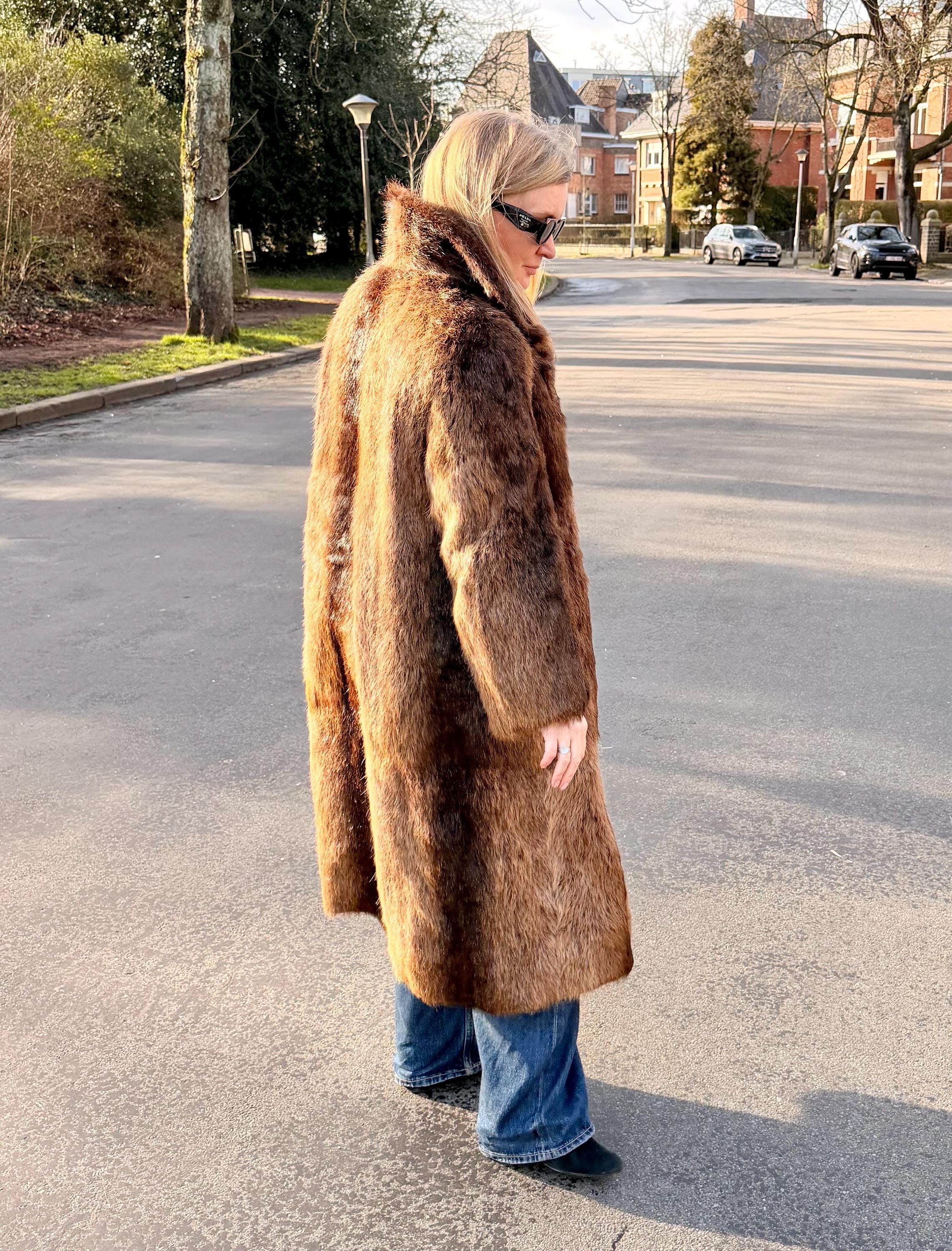 Long Beaver Fur Coat - L-XL