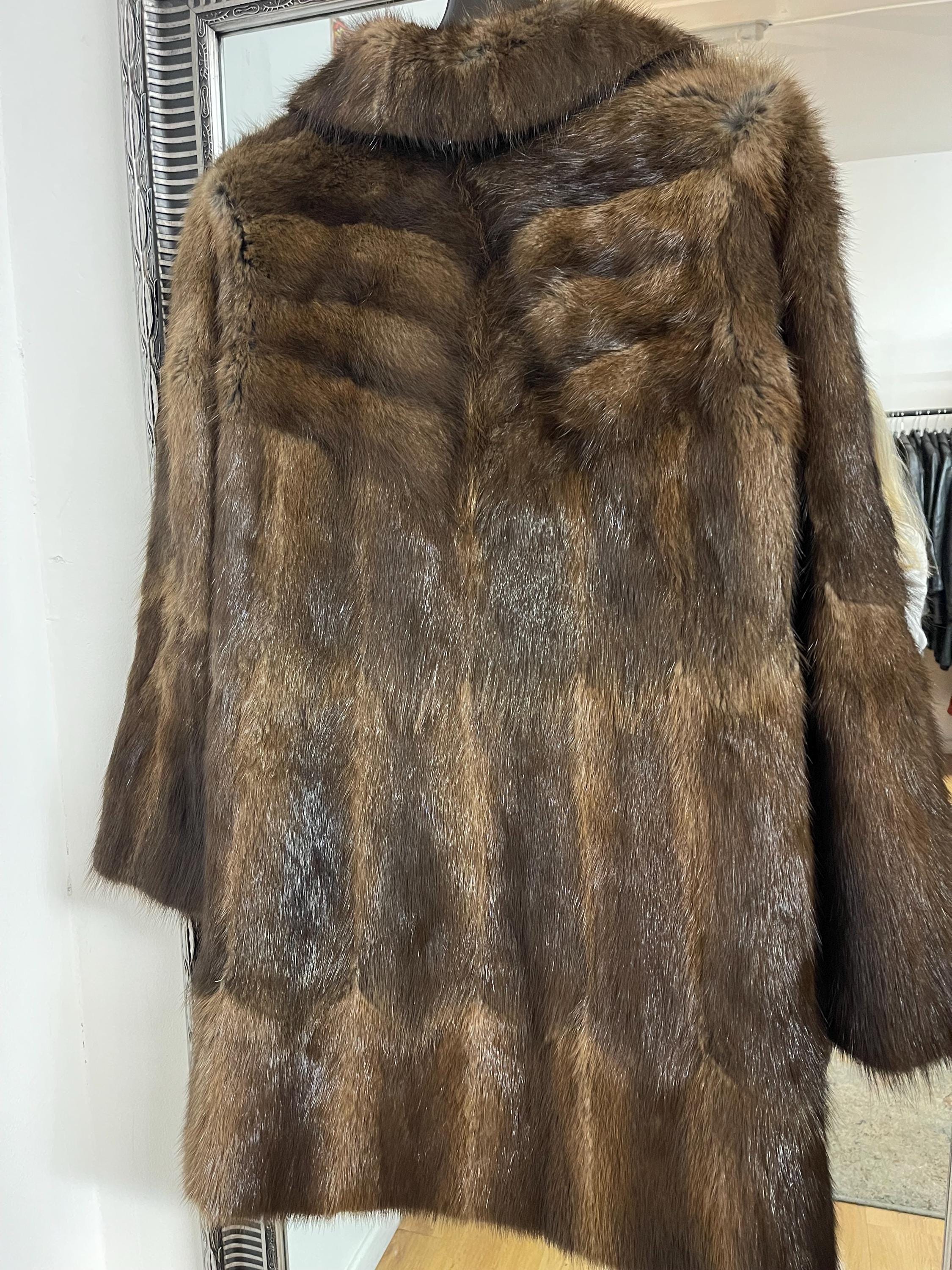 Muskrat Fur Coat  - L