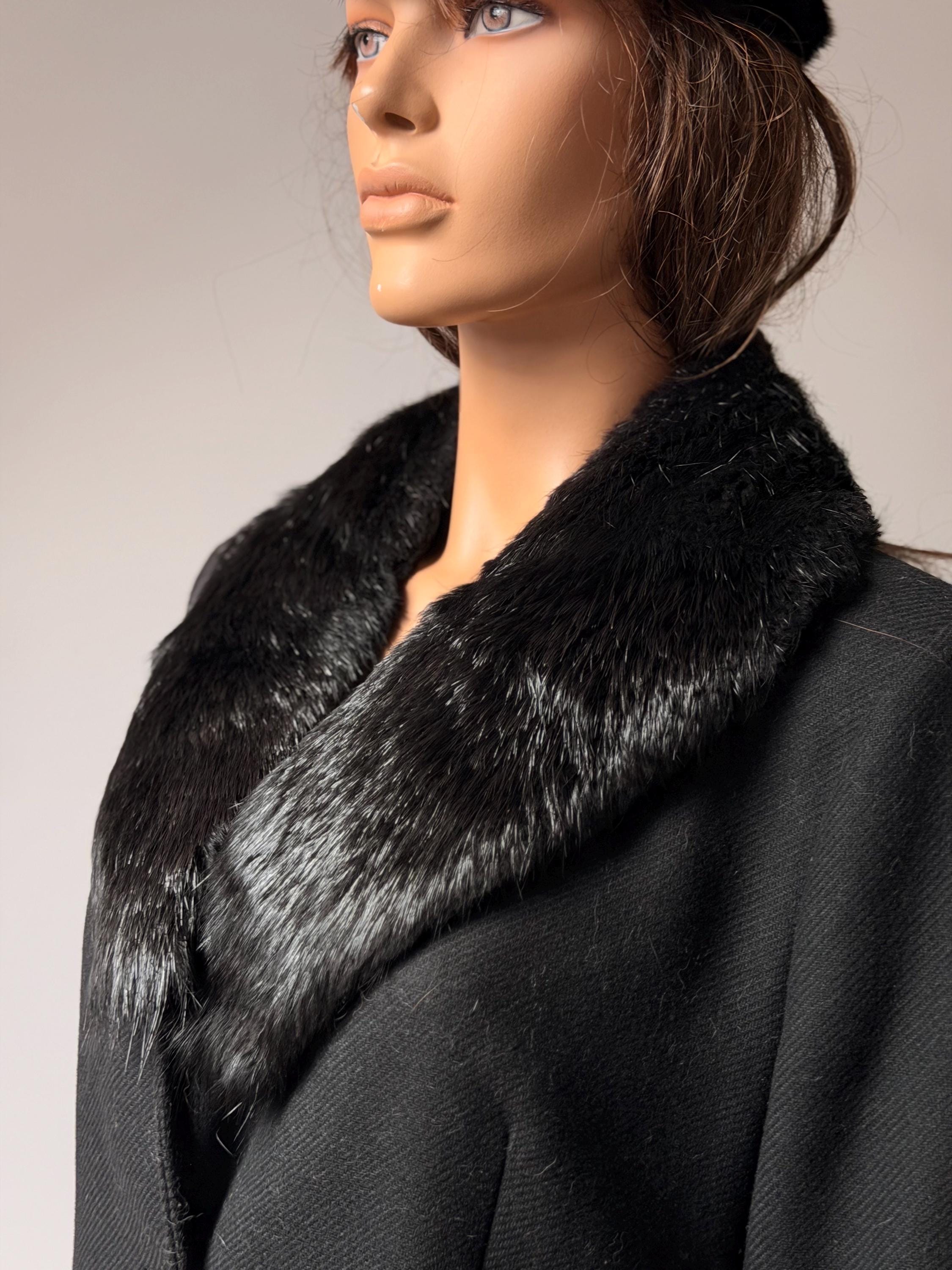 Black Beaver Fur Collar