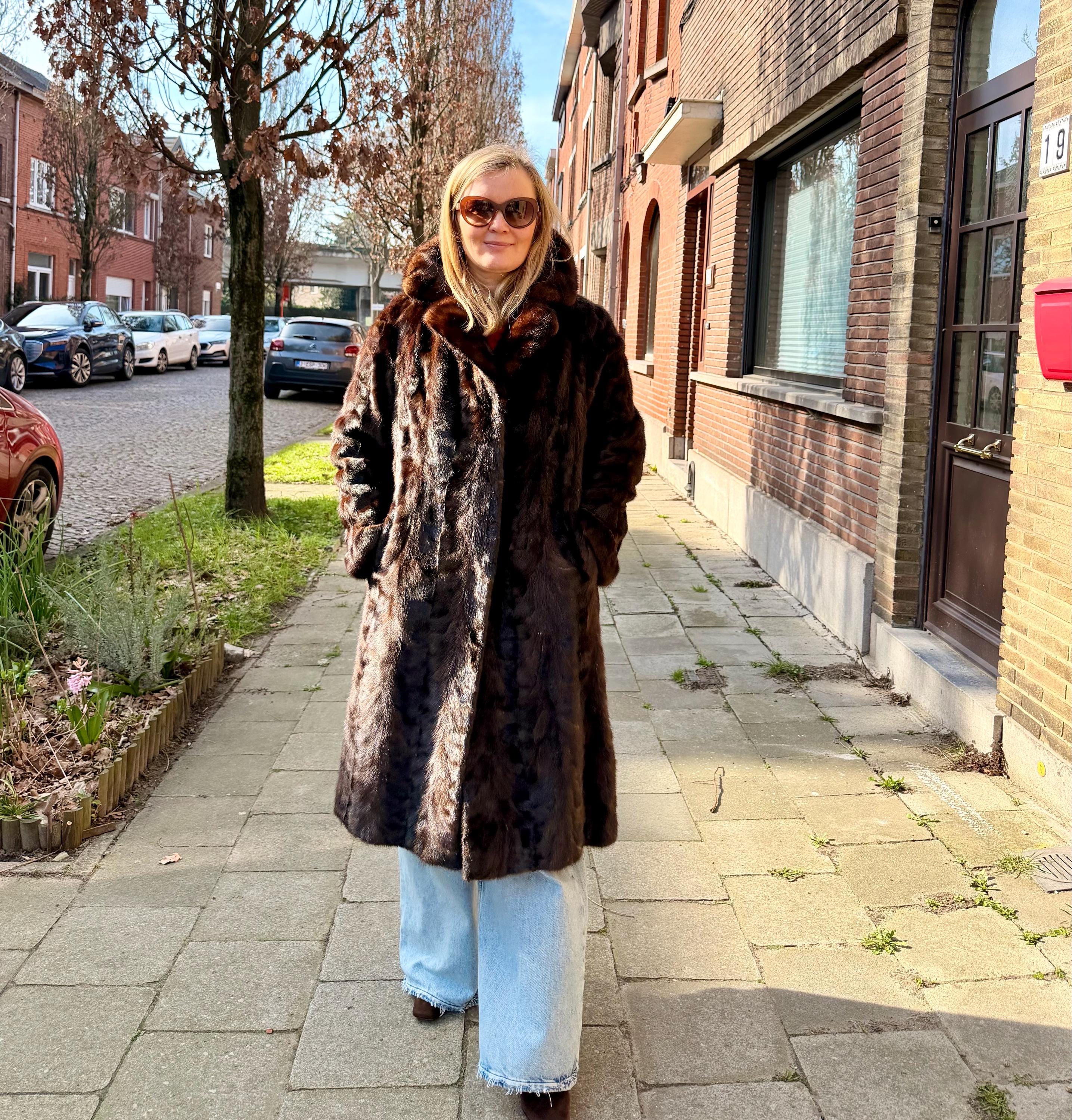 Brown Mink Fur Coat – M-XL