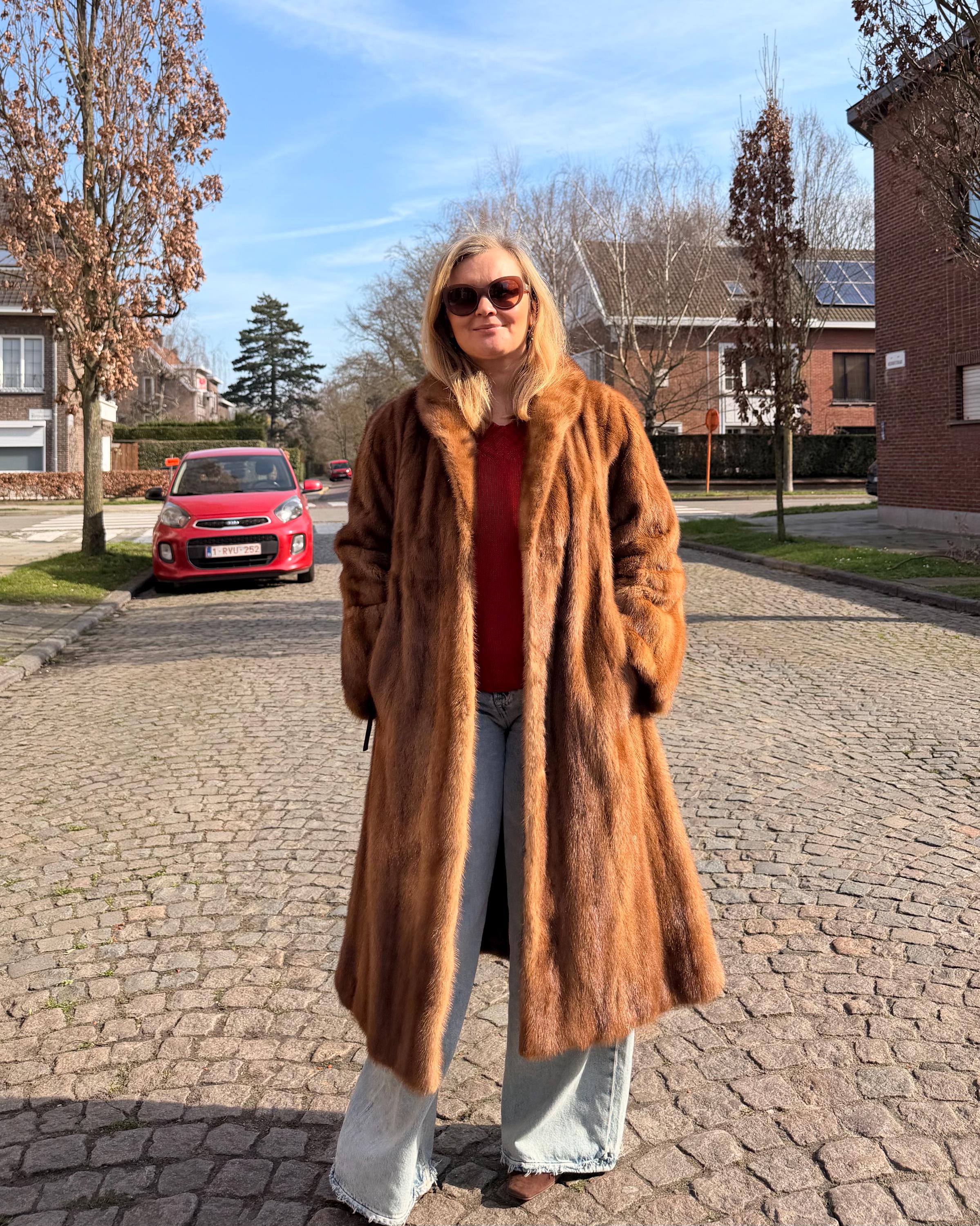 Golden Mink Fur Coat – L-XL