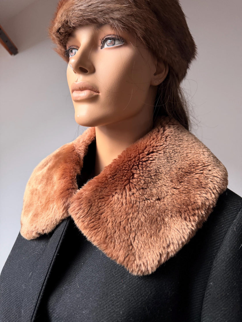 Mouton Beige Fur Collar