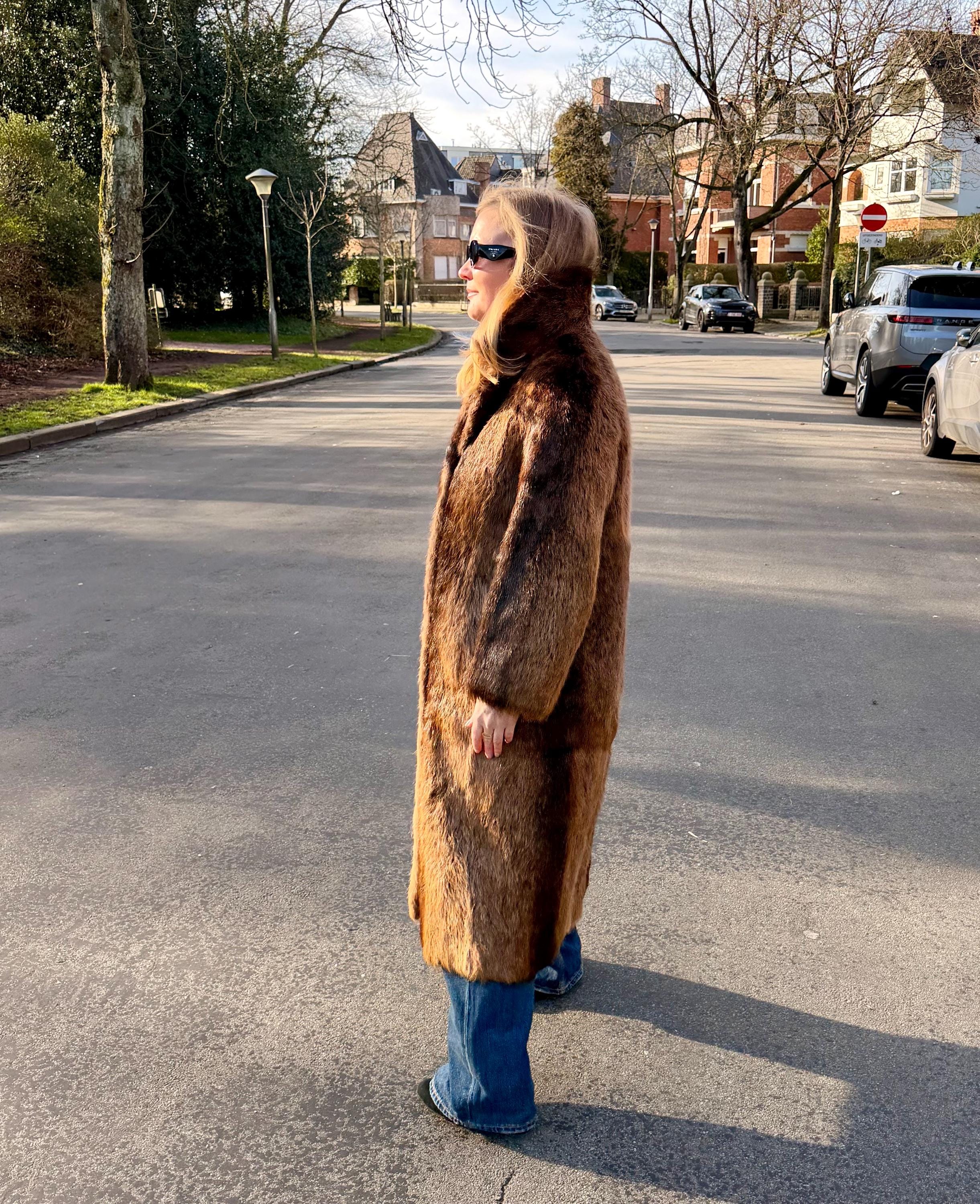 Long Beaver Fur Coat - L-XL