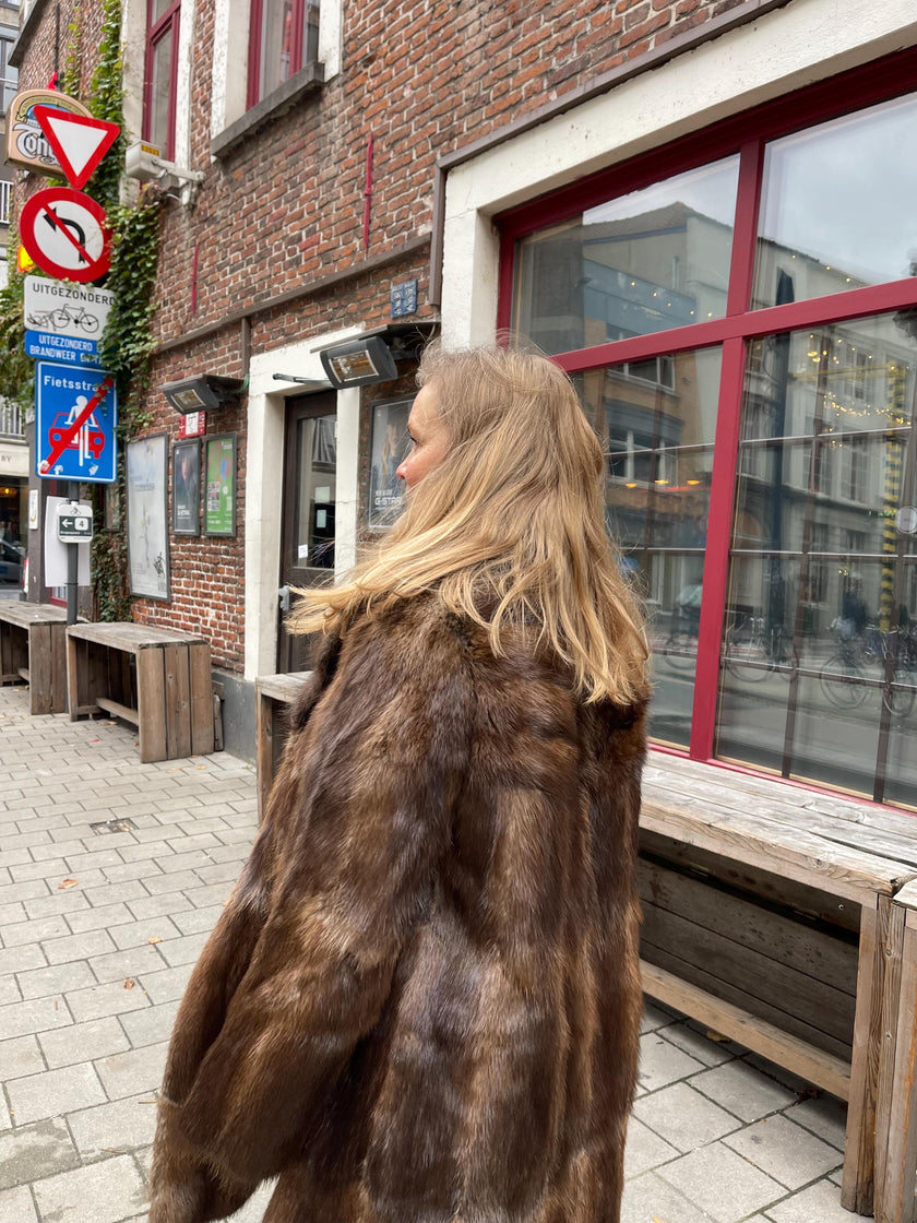 Muskrat Fur Coat  - L
