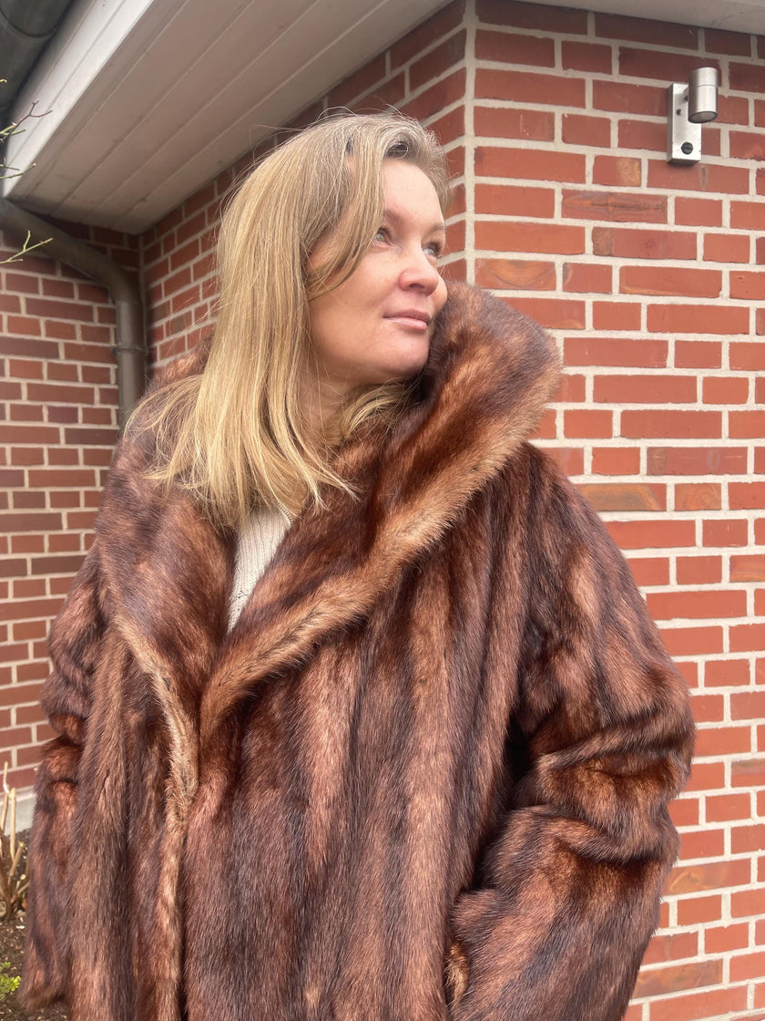 Brown Muskrat Fur Coat - Size L-2XL