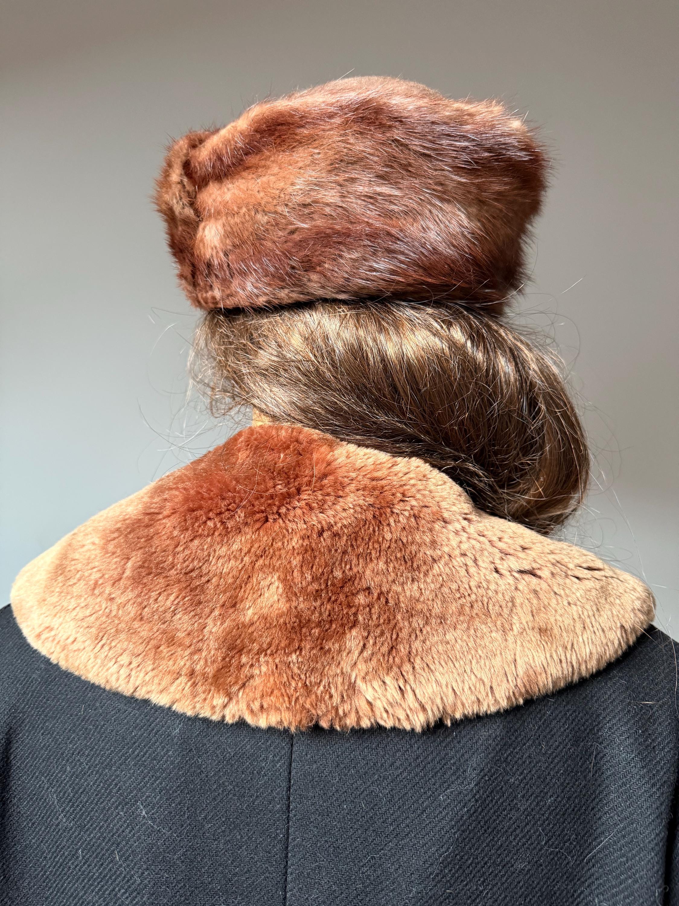 Mouton Beige Fur Collar