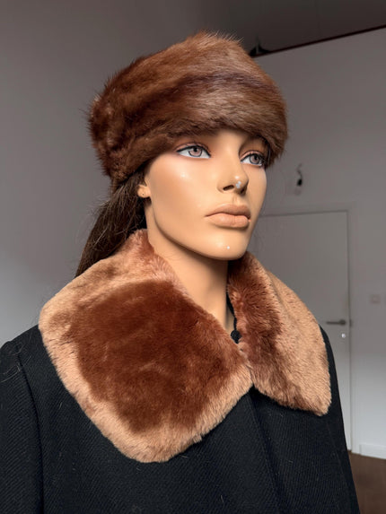 Mouton Beige Fur Collar