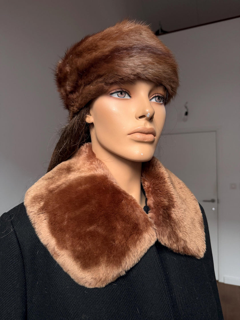 Mouton Beige Fur Collar