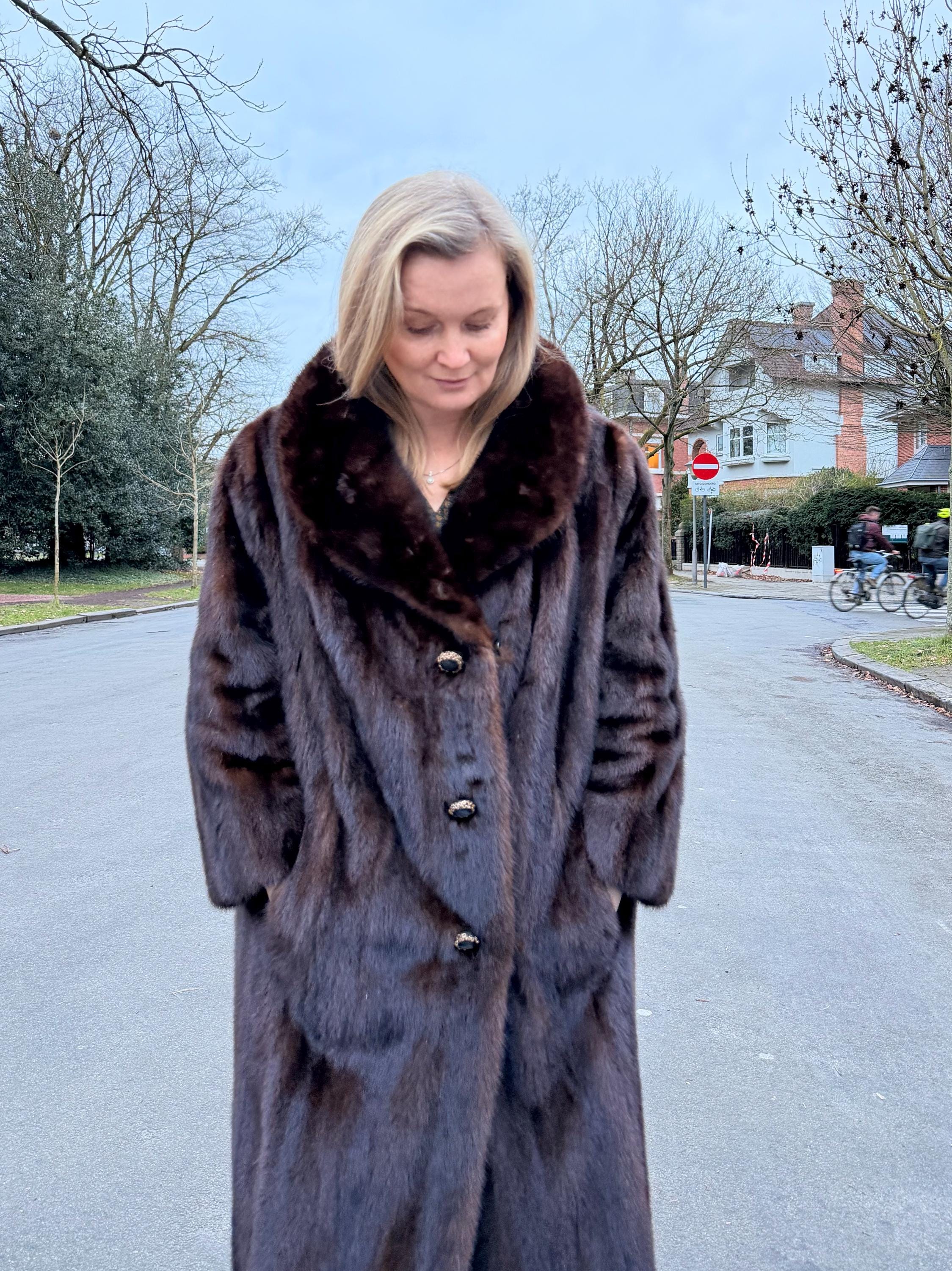 Brown Mink Fur Coat – 2X-4X