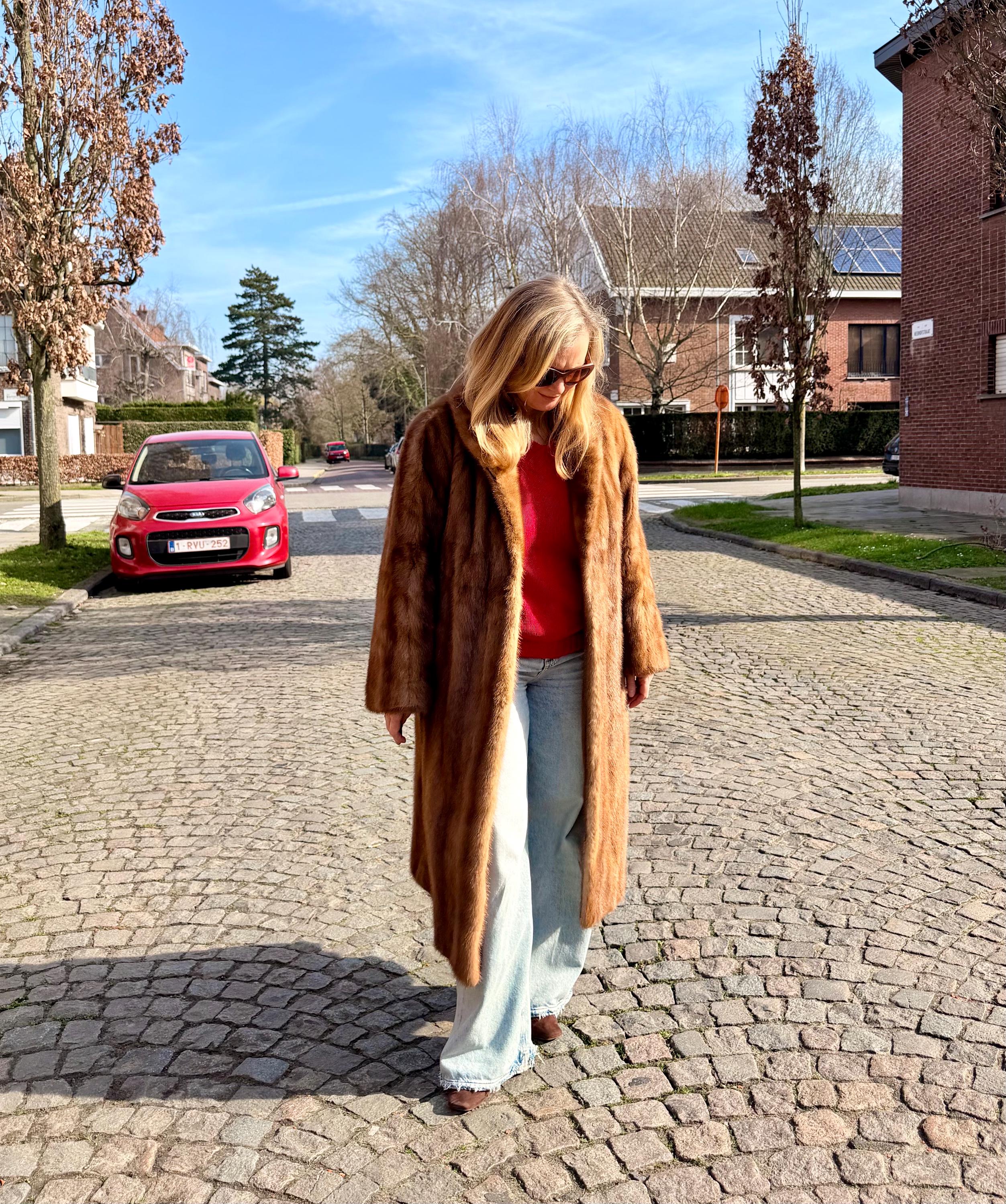 Golden Mink Fur Coat – L-XL