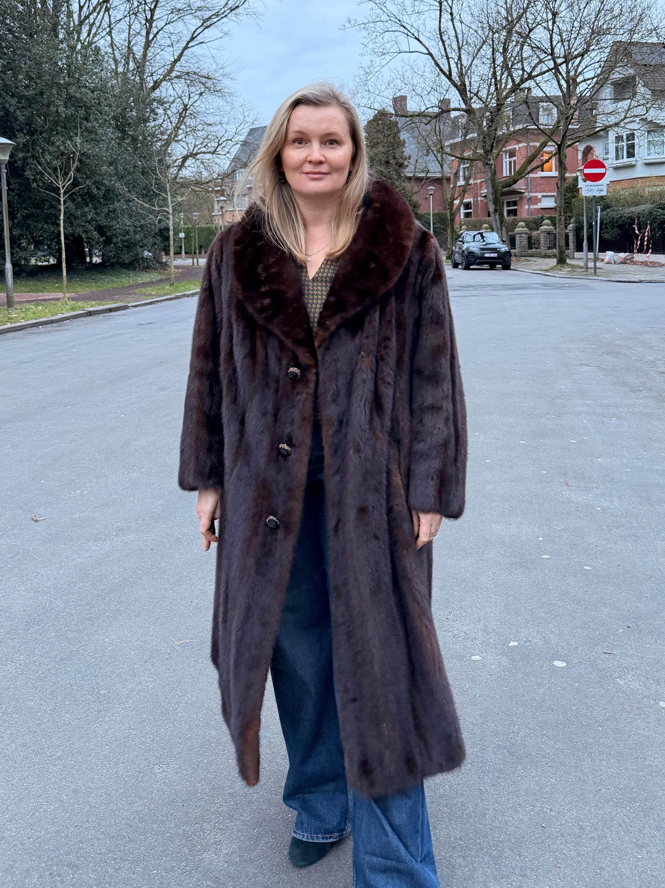 Brown Mink Fur Coat – 2X-4X