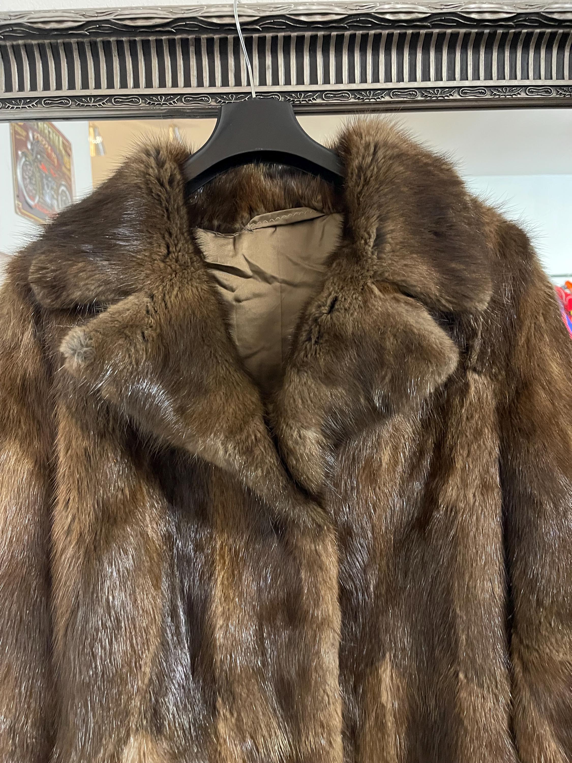 Muskrat Fur Coat  - L
