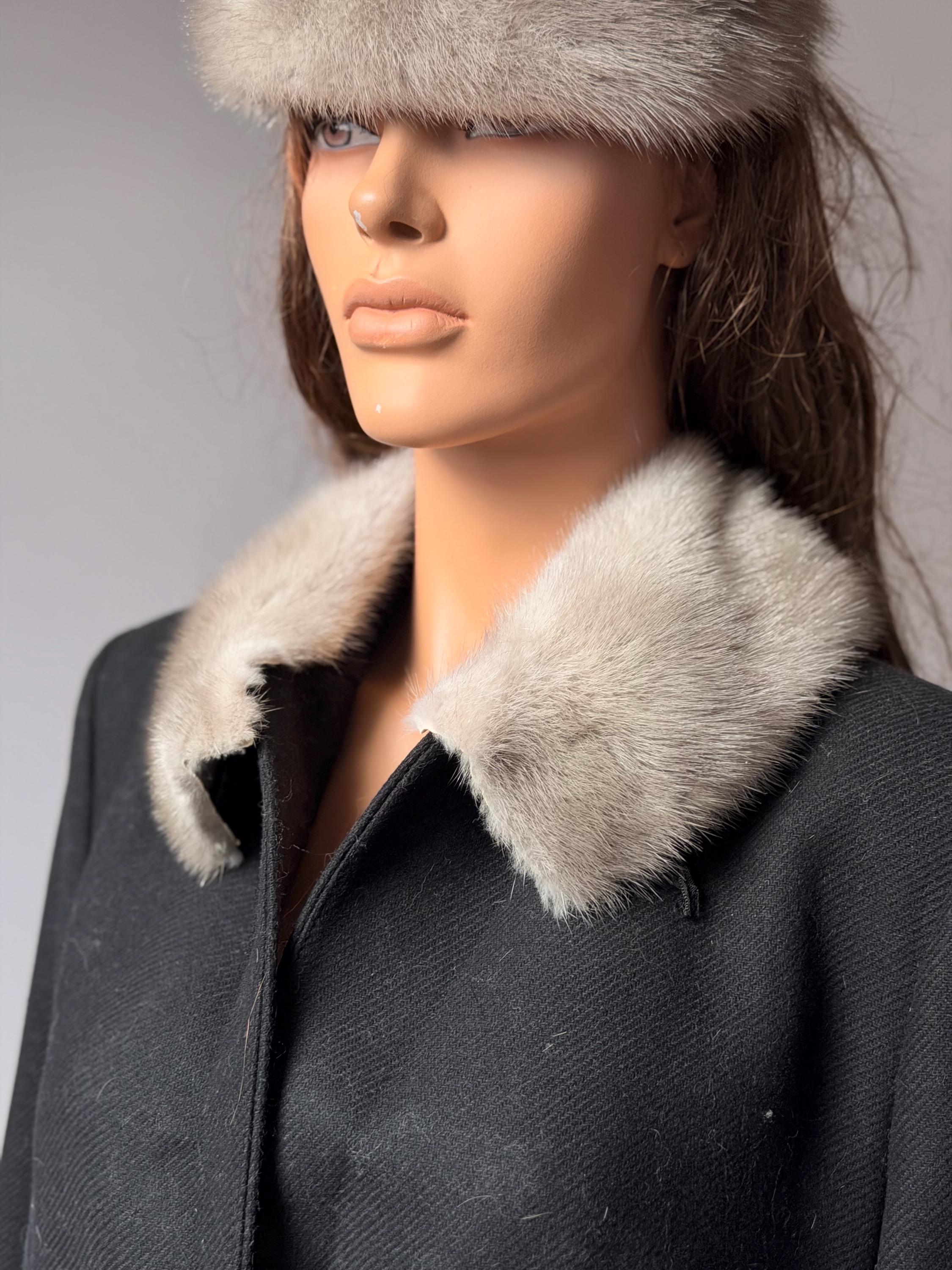 Sapphire Mink Fur Collar