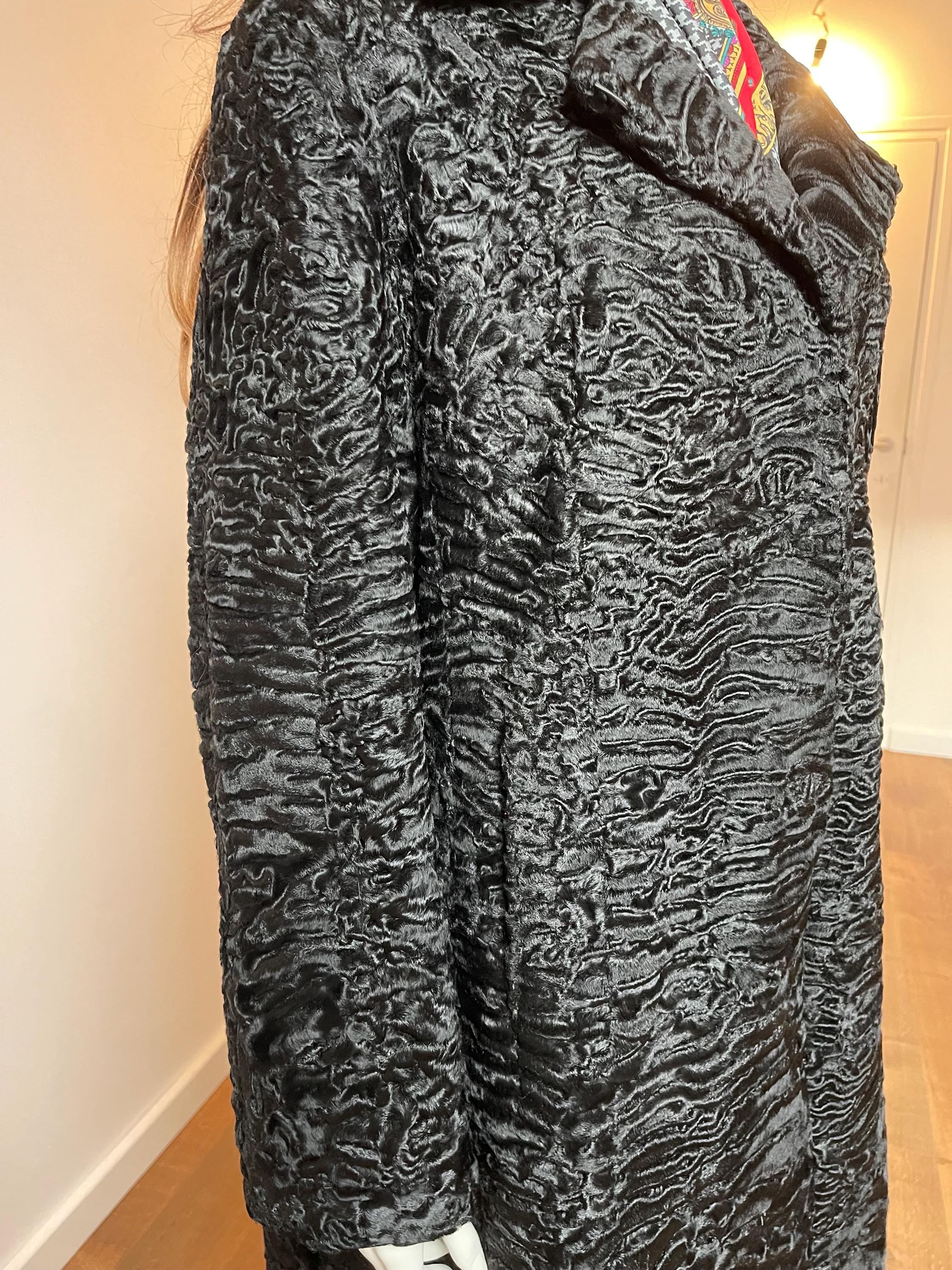 Black Lamb Fur Coat - XL - 2X