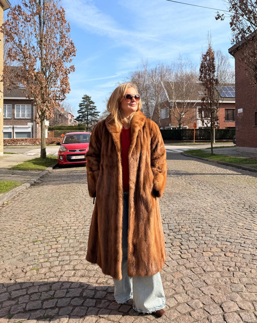 Golden Mink Fur Coat – L-XL