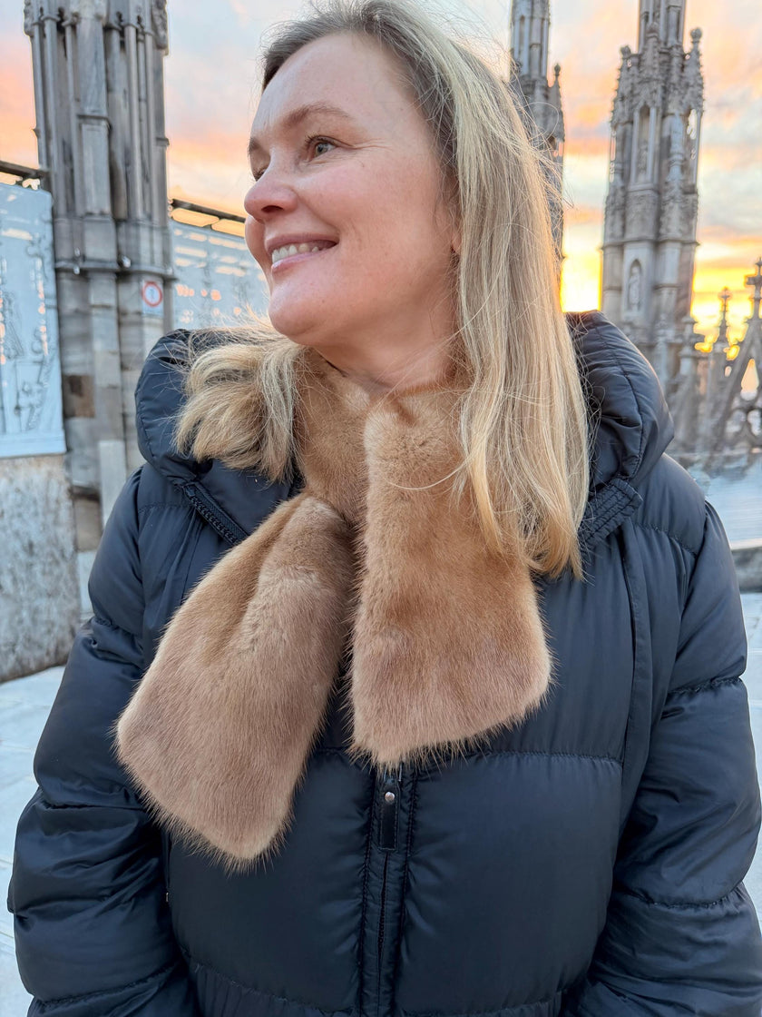 Luxury vintage mink fur scarf for women