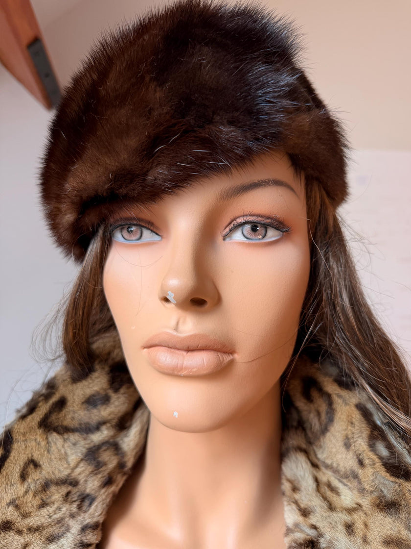 Vintage brown mink fur hat sourced and made in Belgium
