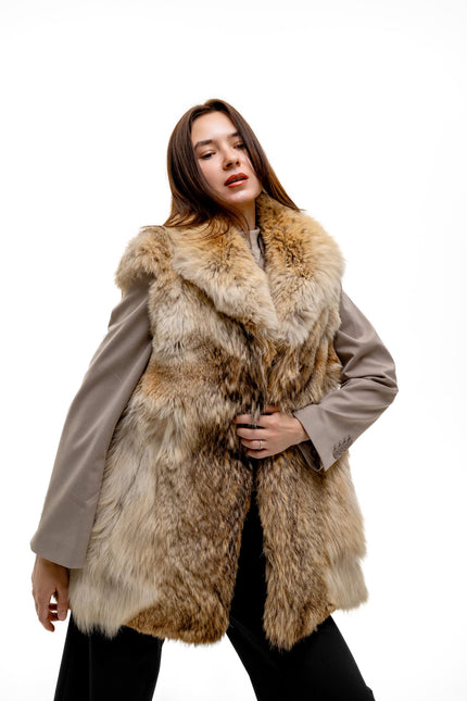 Vintage fur vest with collar and side pockets