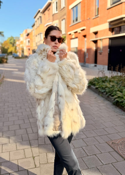 Vintage white fox fur jacket for women with black-dyed fur patches, classic collar and small shoulder pads