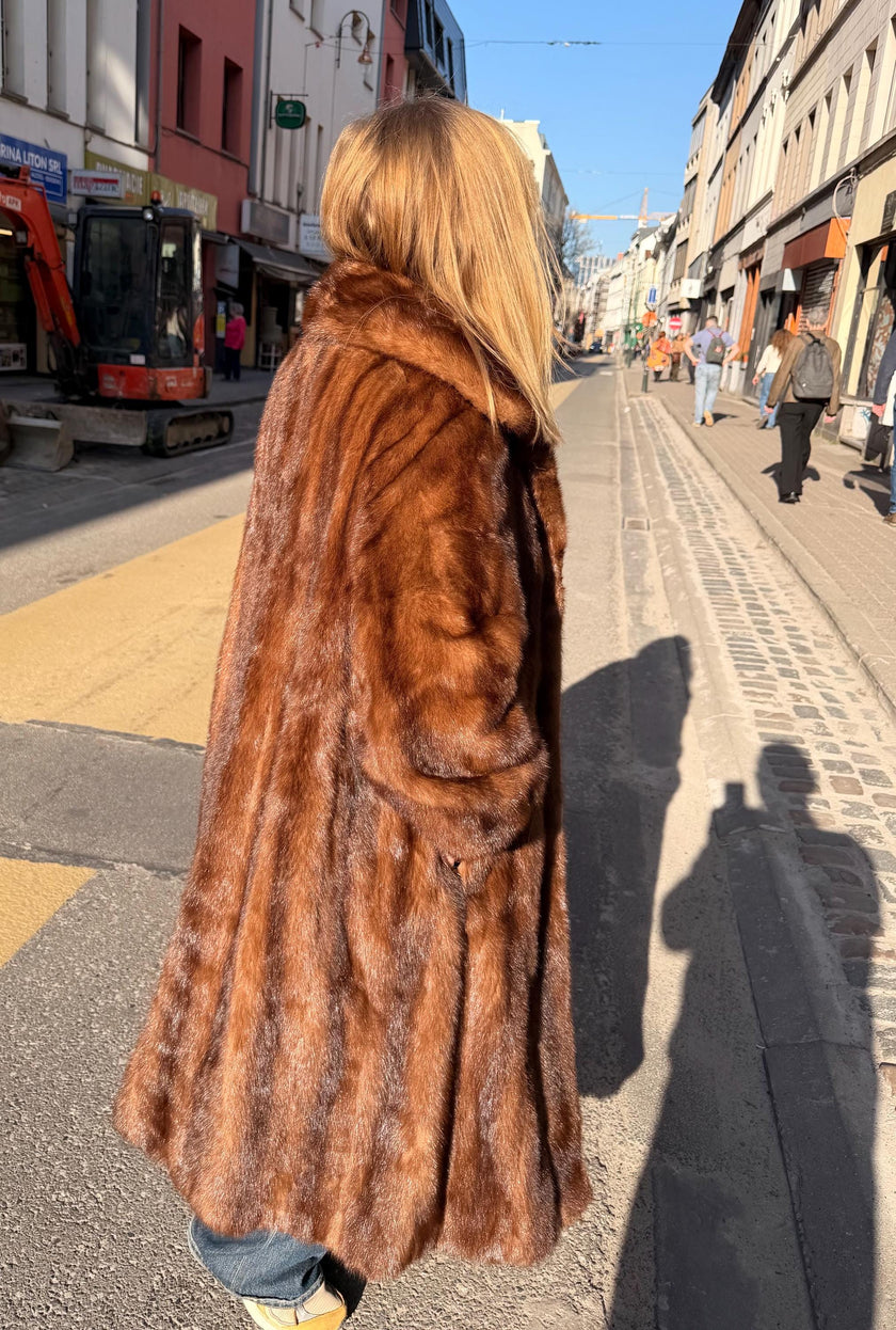 Golgen Mink Fur Coat - L-XL