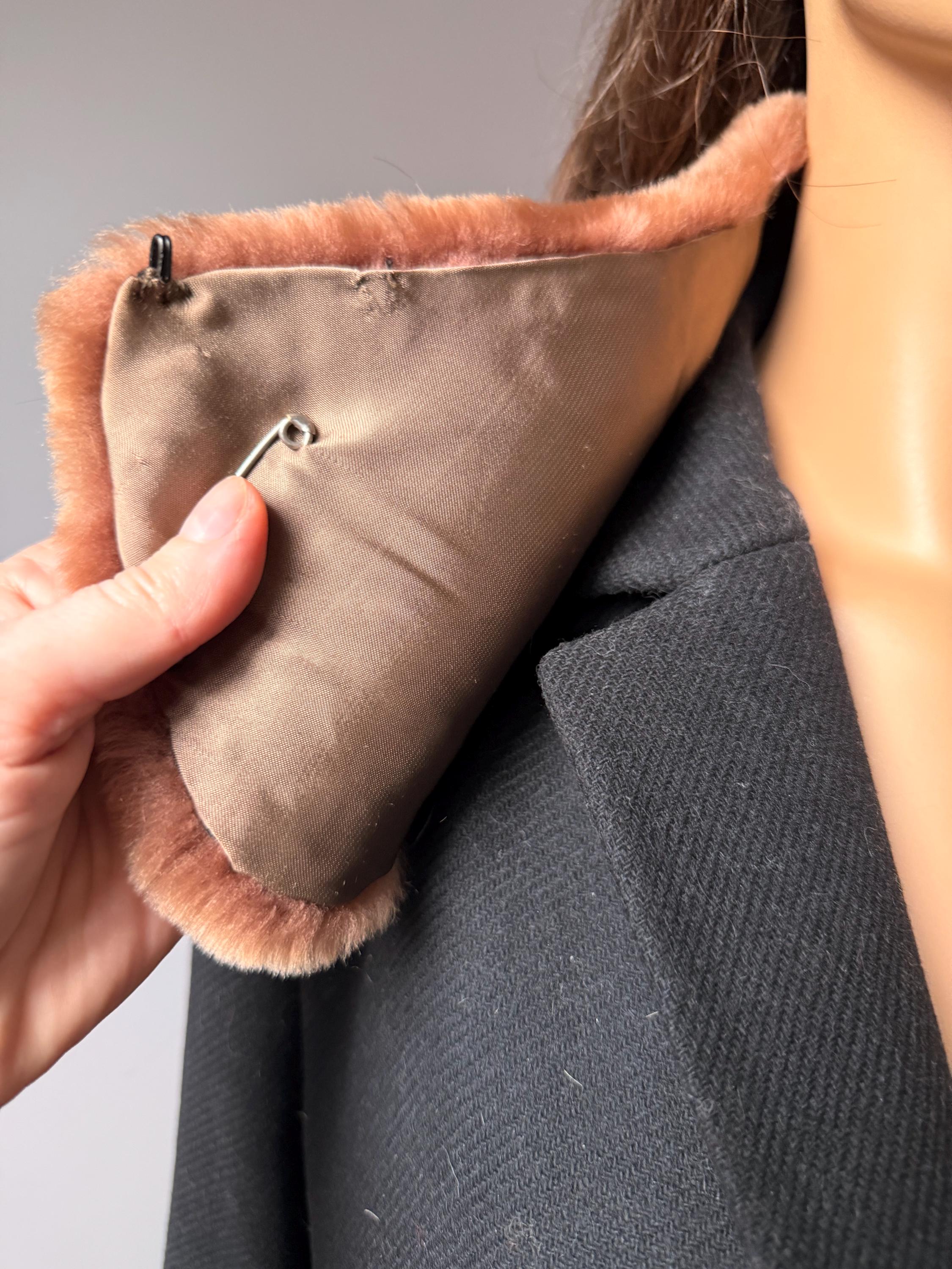 Mouton Beige Fur Collar