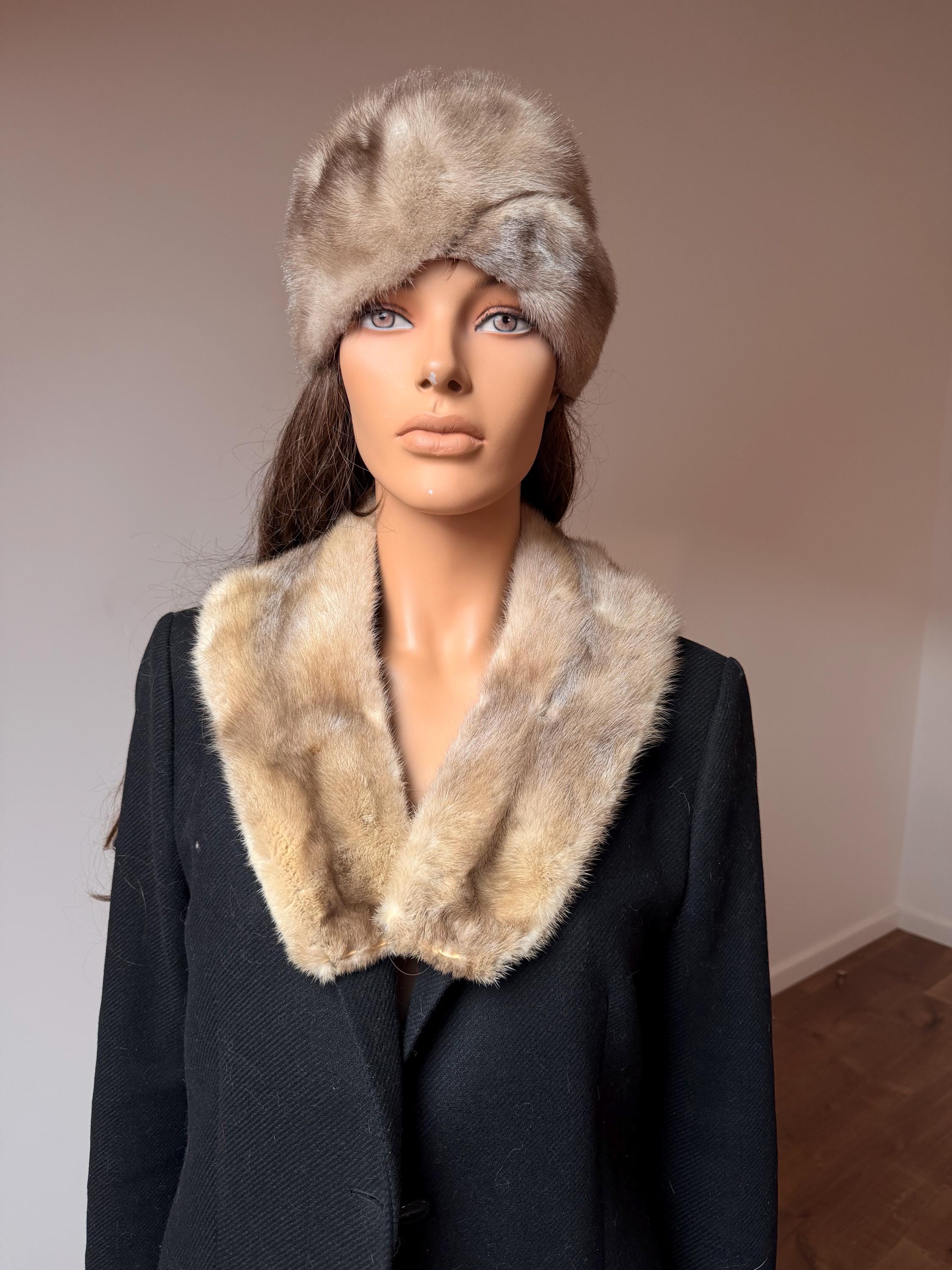 Sapphire Mink Fur Collar