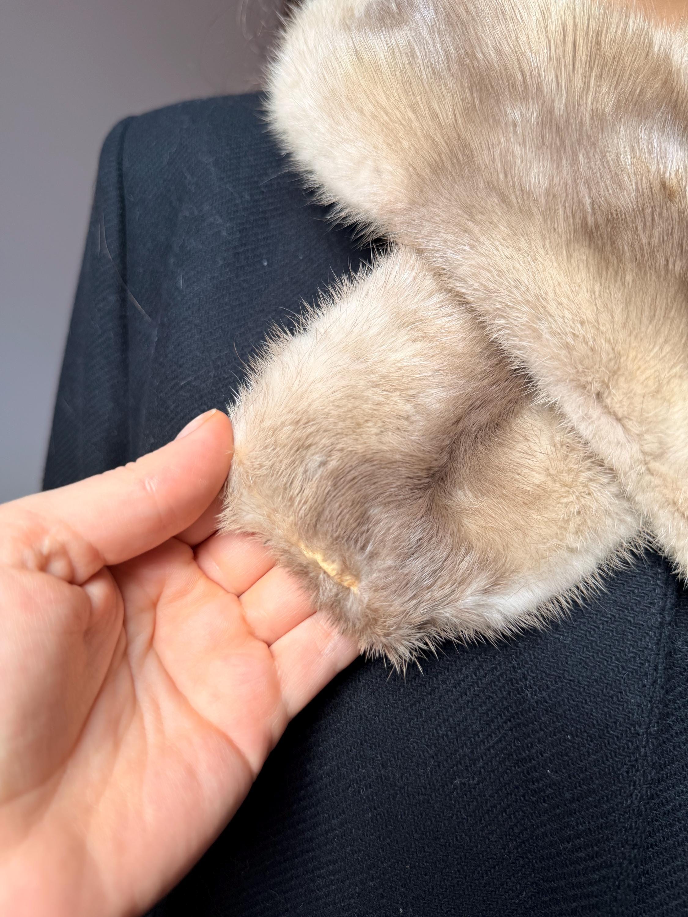 Sapphire Mink Fur Collar