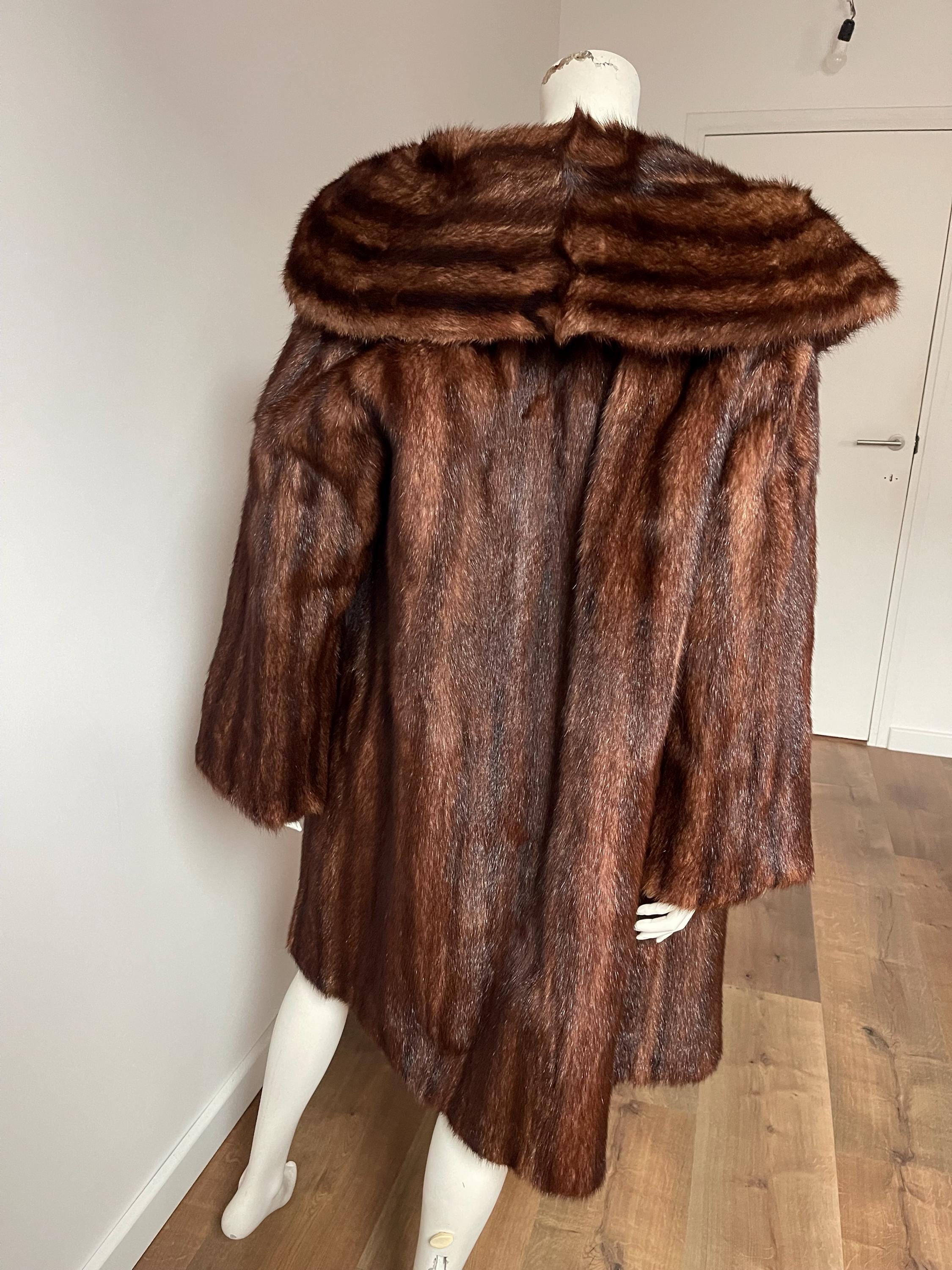 Brown Muskrat Fur Coat - Size L-2XL