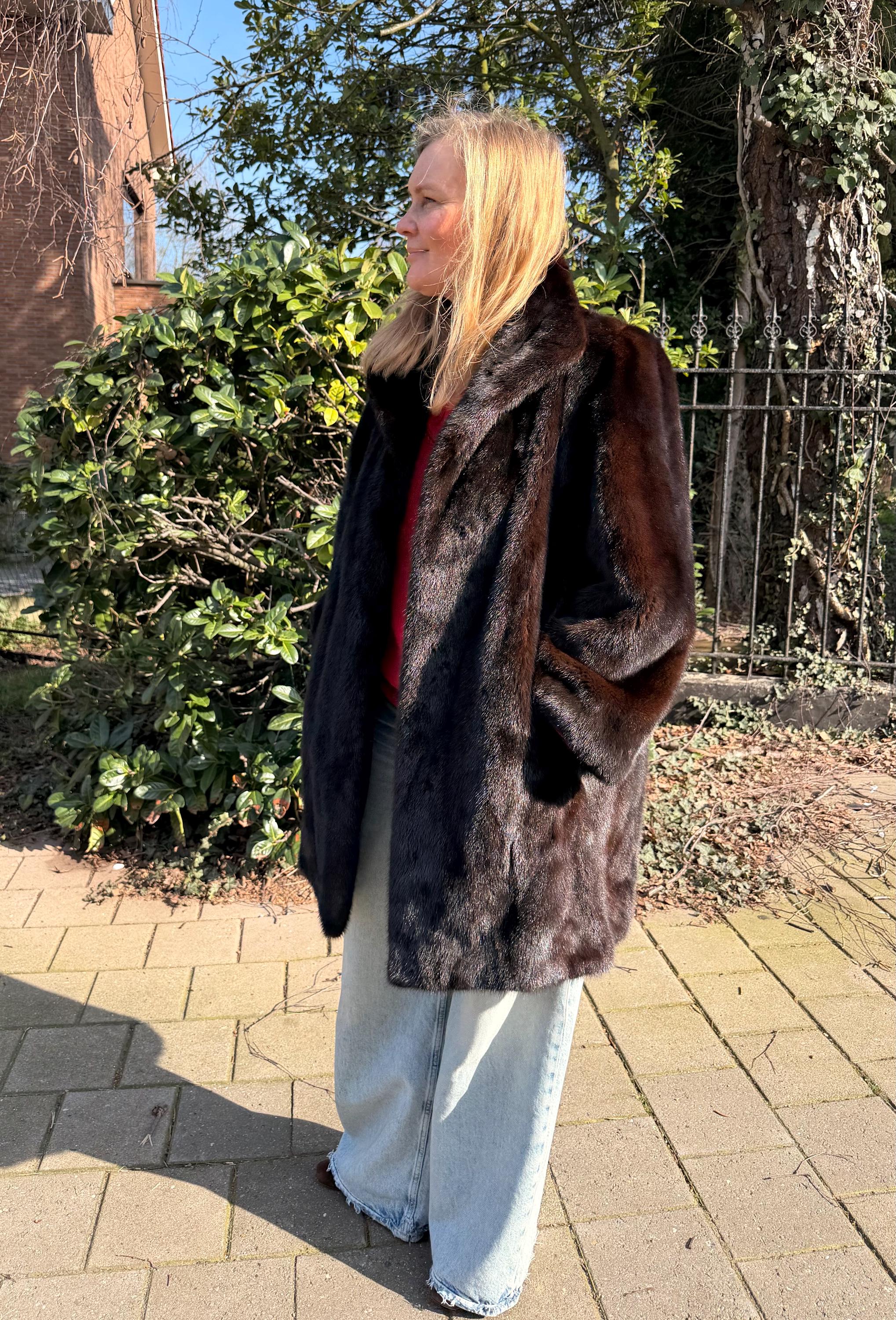 Brown Mink Fur Coat – L-XL
