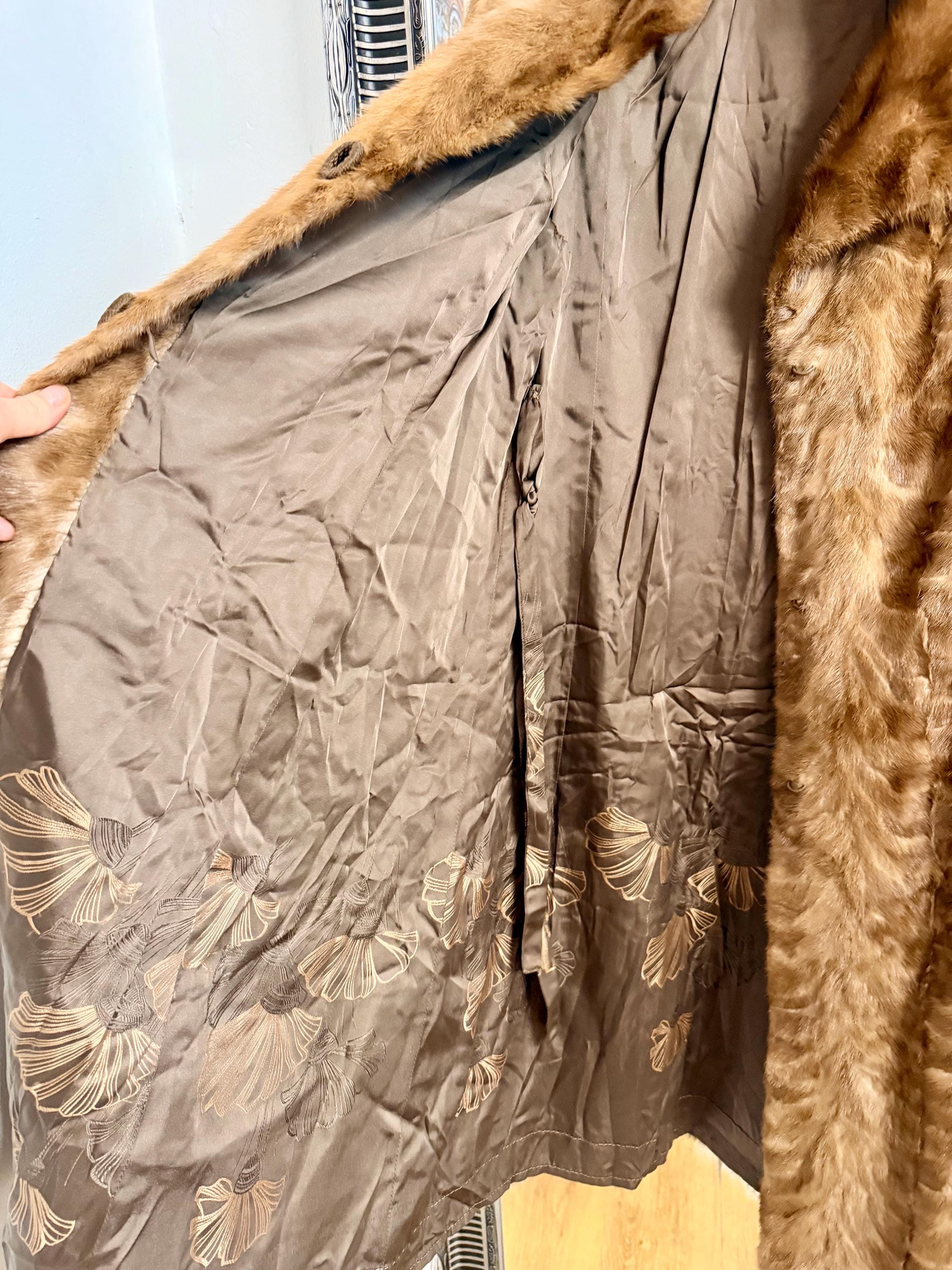 Golgen Mink Fur Coat with buttons - M