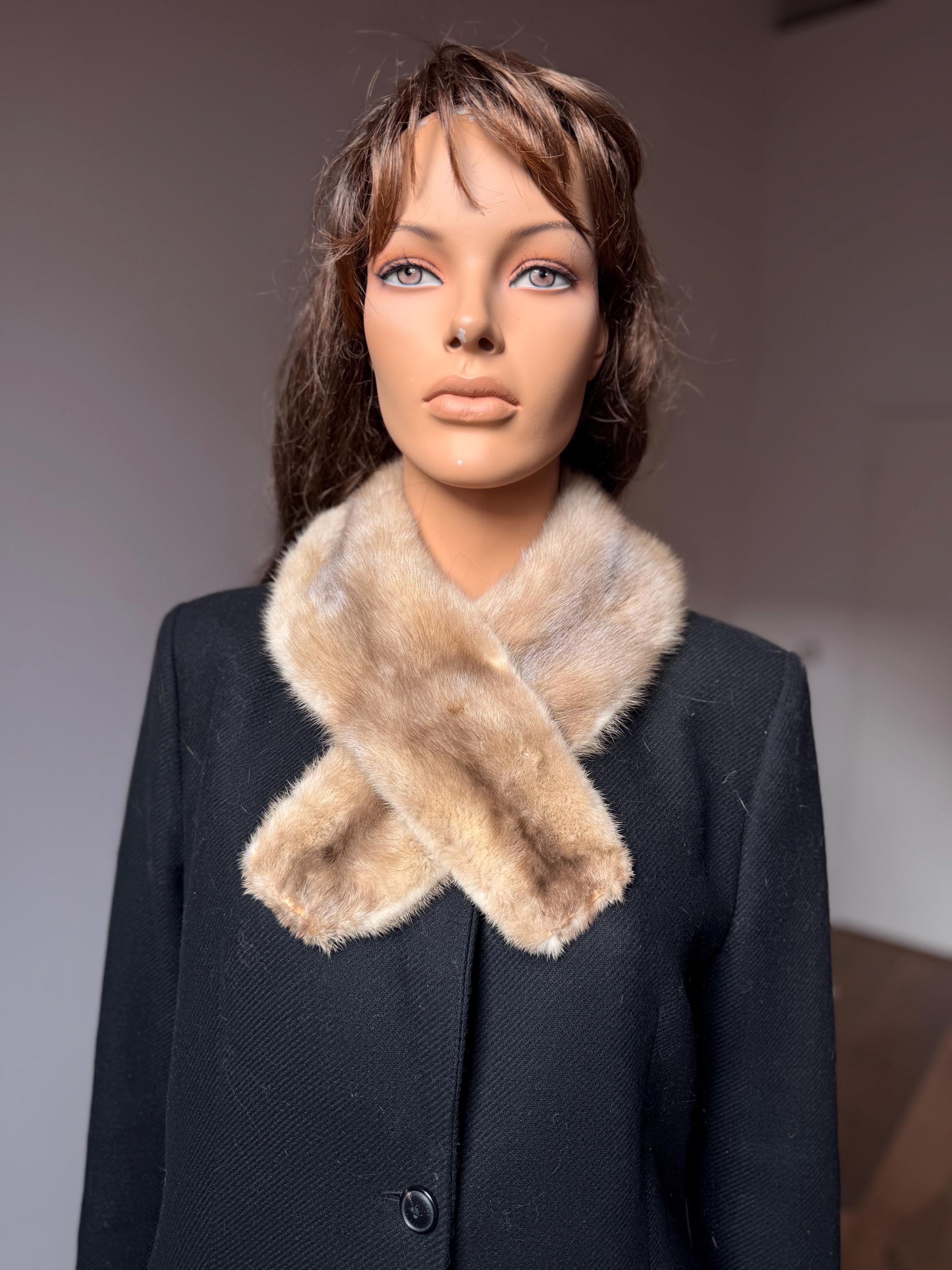 Sapphire Mink Fur Collar