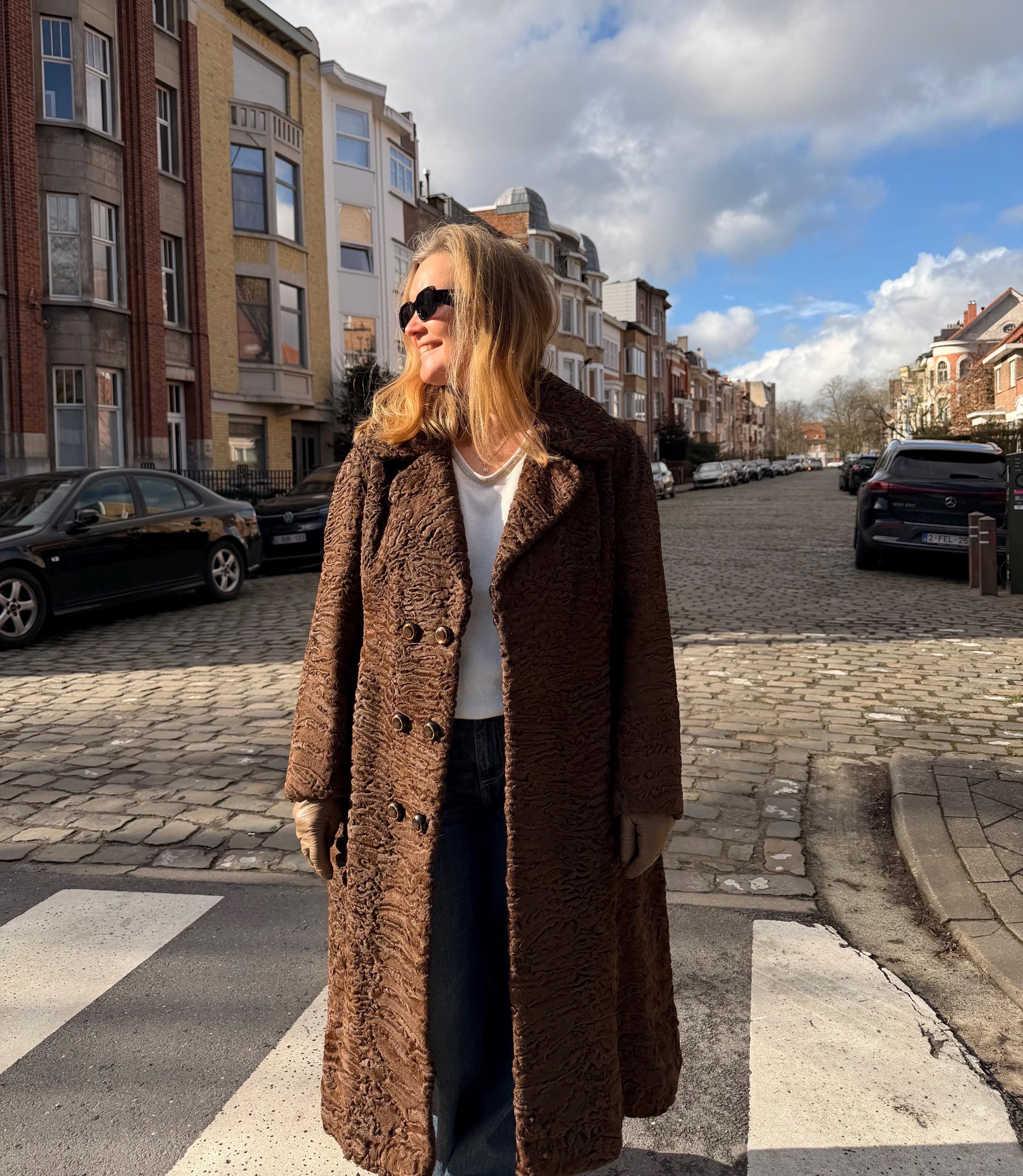 Brown Long Lamb l Fur Coat - M-L