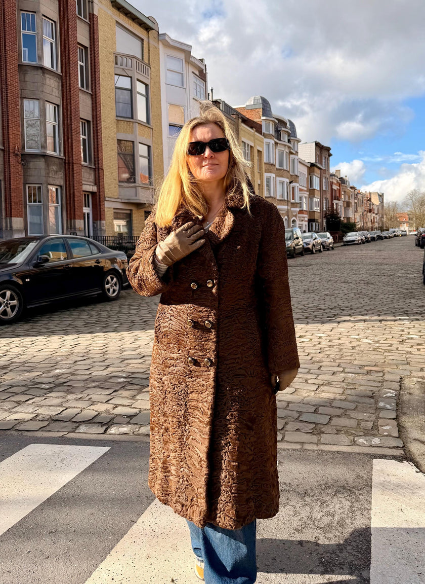 Brown Long Lamb l Fur Coat - M-L