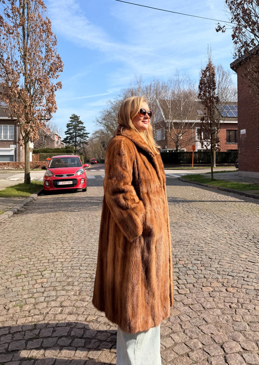 Golden Mink Fur Coat – L-XL