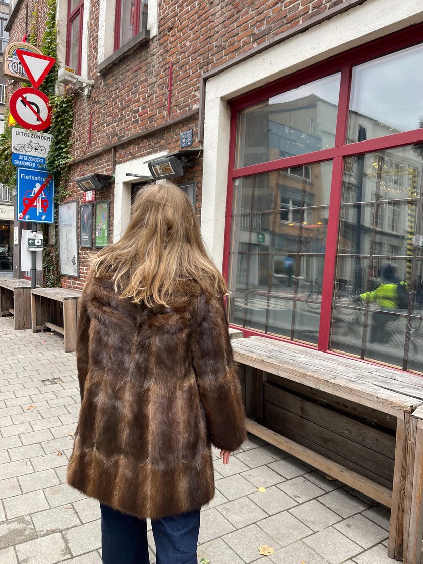 Muskrat Fur Coat  - L