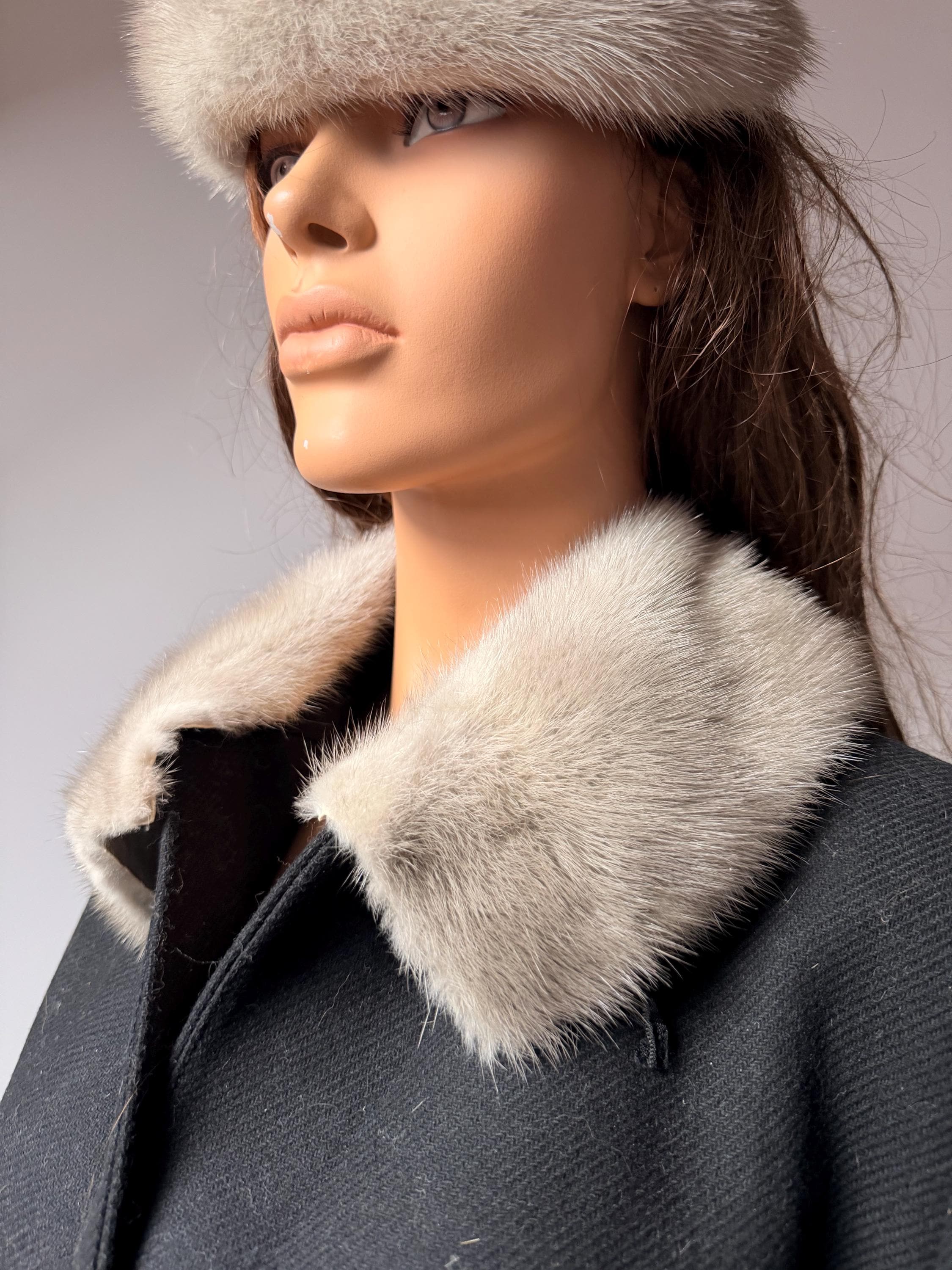 Sapphire Mink Fur Collar