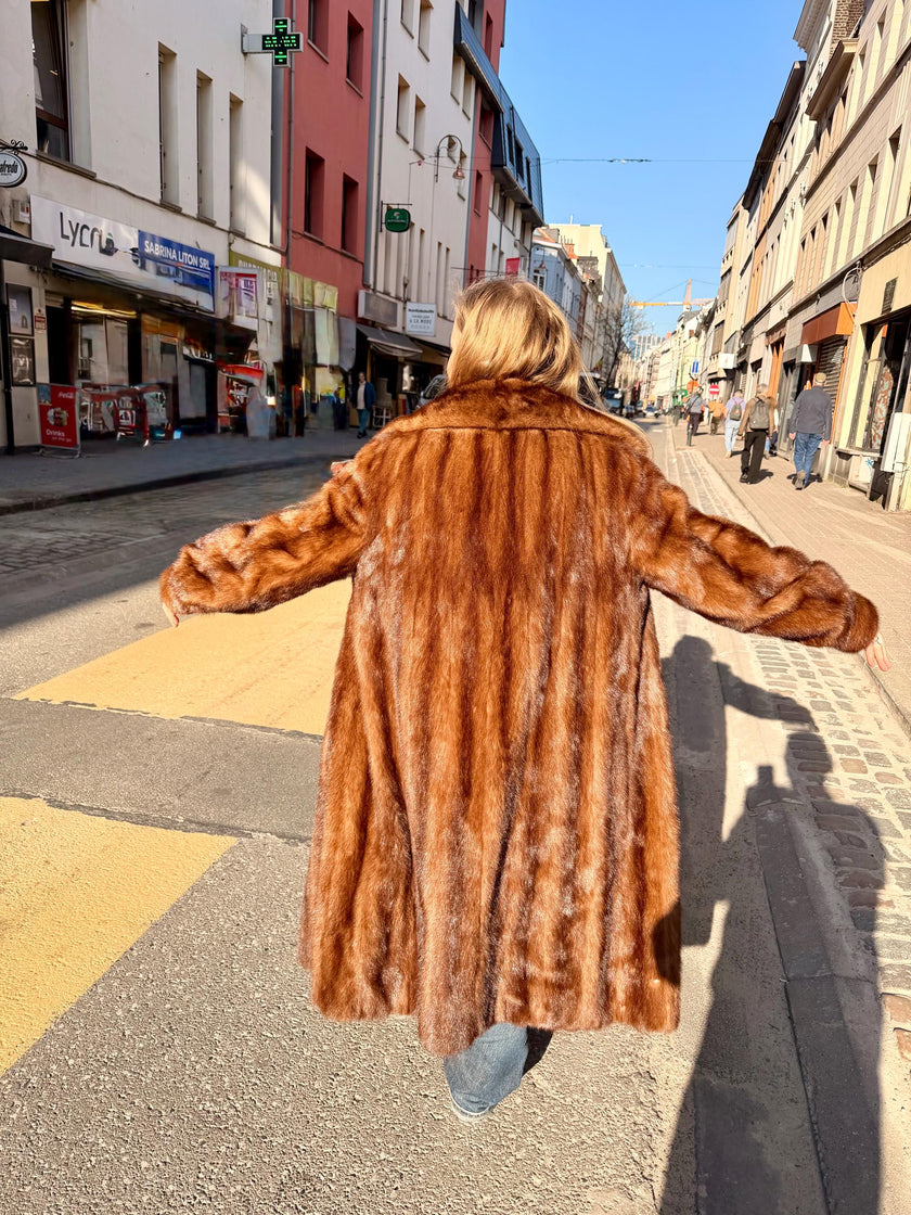 Golgen Mink Fur Coat - L-XL