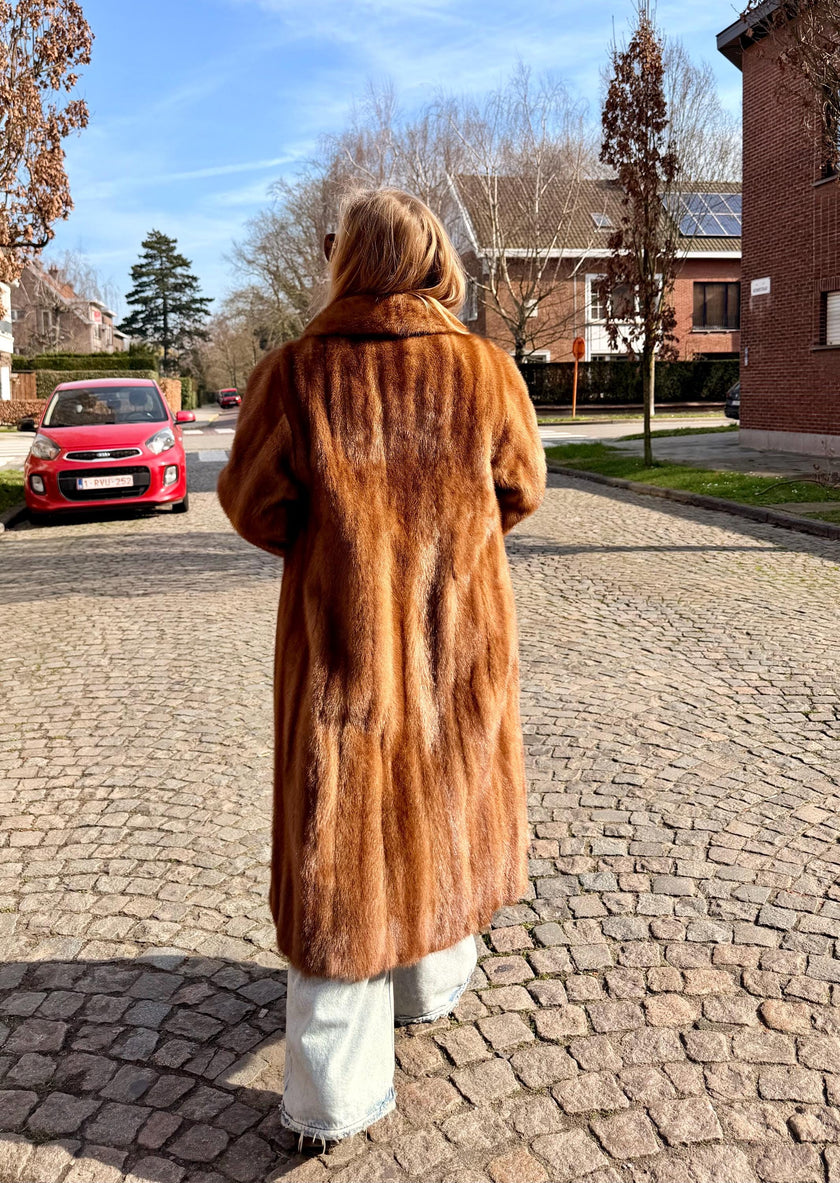 Golden Mink Fur Coat – L-XL