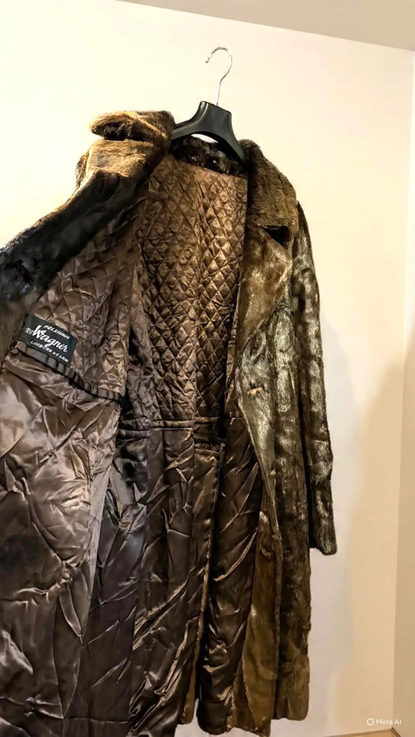 Otter Men's Fur Coat - M