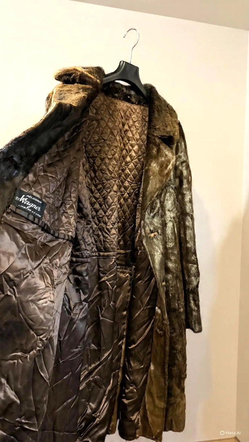 Otter Men's Fur Coat - M