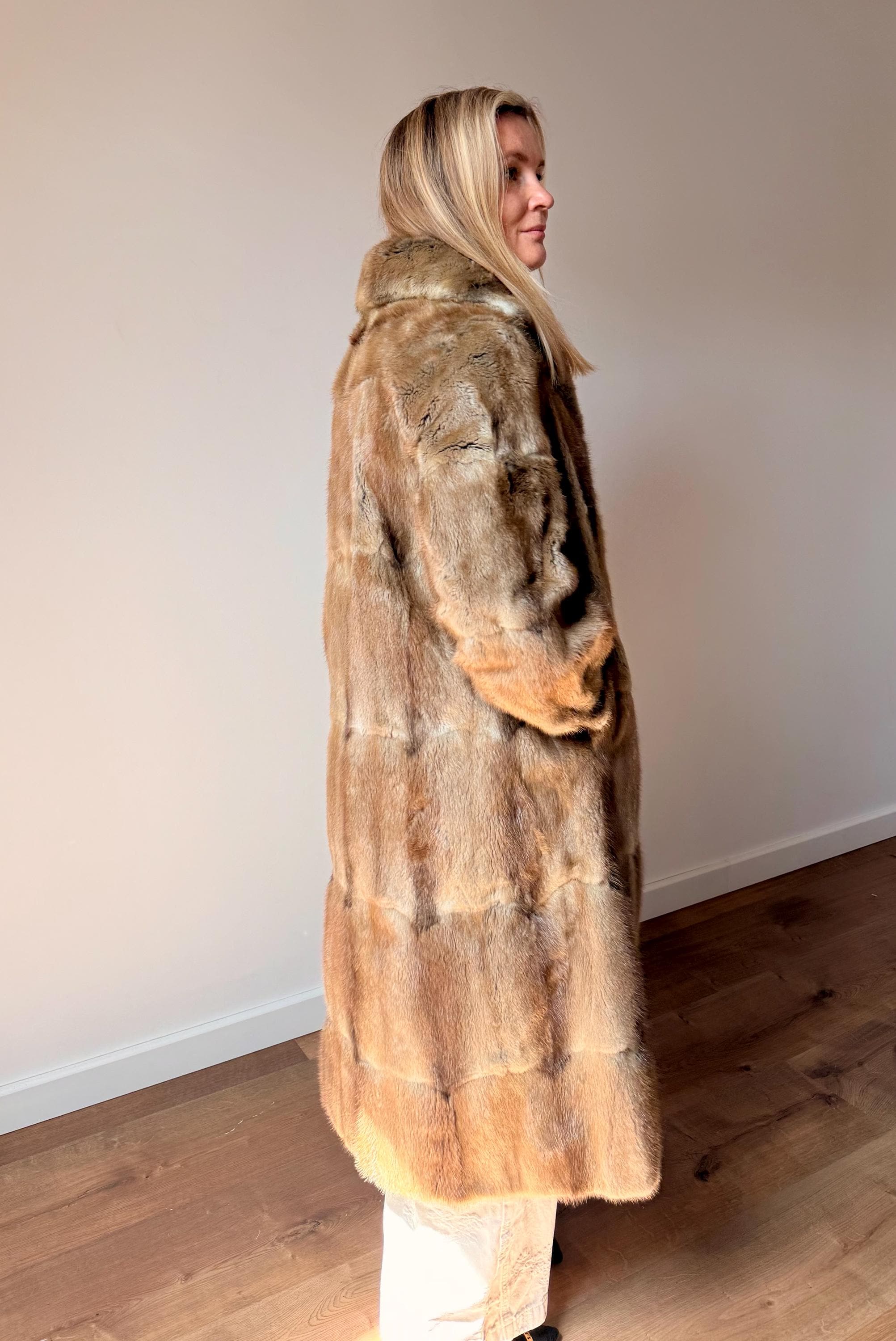 Muskrat Fur Coat - M/L