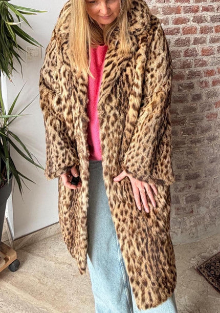 Vintage leopard pattern fur coat for women